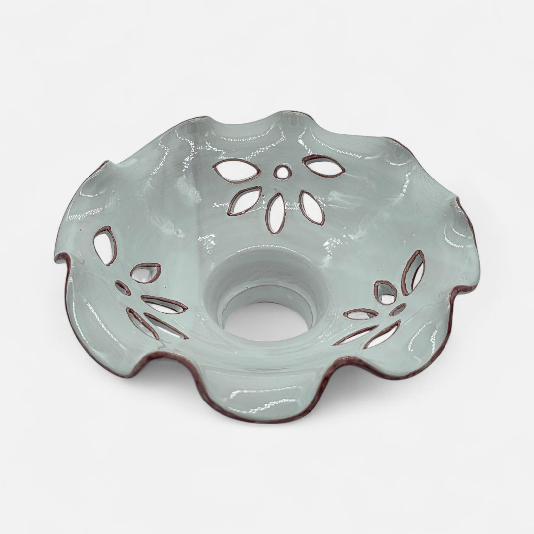 Lampadario in Ceramica Artigianale con Fiori Traforati - A91